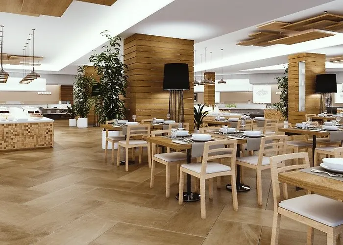 Elba Lanzarote Royal Village 4*